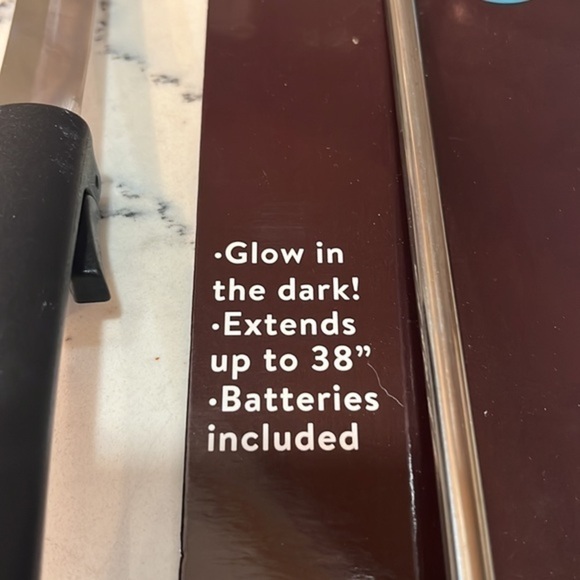 Grilling bundle . All brand new ! Spatula , tongs , s’mores & brush   . NWT - Picture 4 of 5